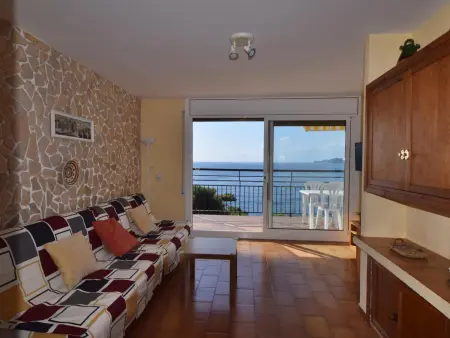 Appartement calme avec vue mer, piscine et parking à Sant Feliu de Guíxols - Photo 2