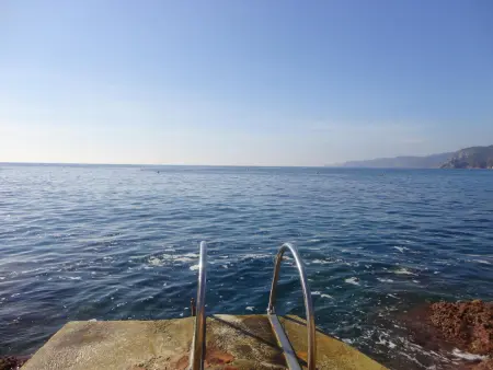 Appartement calme avec vue mer, piscine et parking à Sant Feliu de Guíxols - Photo 16