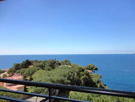 Appartement calme avec vue mer, piscine et parking à Sant Feliu de Guíxols - Photo 23