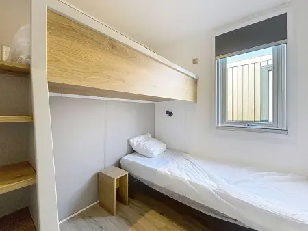 Mobil-home Grand Confort à 200m plage, camping avec piscine, terrasse, WiFi inclus - 4 pers. - Photo 7