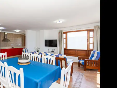 Appartement 4 chambres avec climatisation, au centre de Playa Blanca. Très bien équipé. - Photo 5