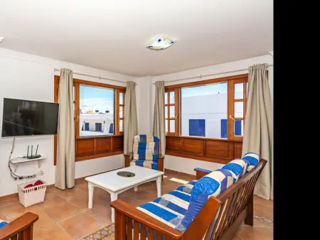 Appartement 4 chambres avec climatisation, au centre de Playa Blanca. Très bien équipé. - Photo 12