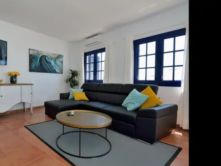 Appartement central à Playa Blanca, 2 chambres, climatisation et Wifi - Photo 23