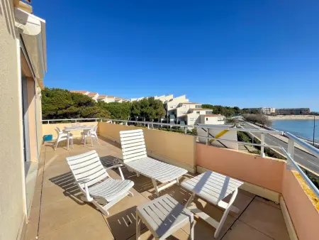 Appartement 2 pièces avec terrasse 25m² et parking à 50m de la plage - Photo 5