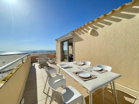 Appartement 2 pièces avec terrasse 25m² et parking à 50m de la plage - Photo 9