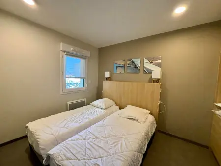 Appartement luxe 2 chambres, balcon, accès plage, piscine, animaux admis, parking - Photo 2