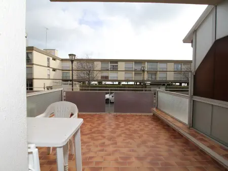 Charmant T1 avec grande terrasse, climatisé, proche des Thermes, équipé lave-vaisselle et lave-linge - Photo 12