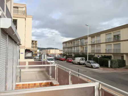 Charmant T1 avec grande terrasse, climatisé, proche des Thermes, équipé lave-vaisselle et lave-linge - Photo 14