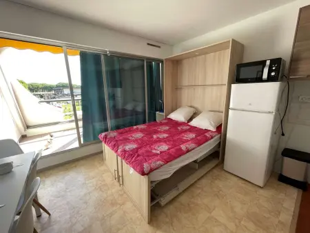Studio climatisé 4 pers avec piscine et parking à Port Camargue - Photo 4