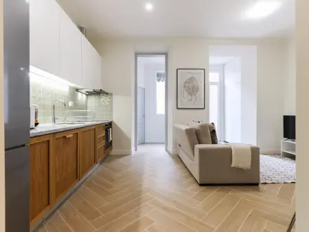 Appartement Design à Lisbonne avec Terrasse - Proche du Centre, 1 Chambre, Cuisine Équipée - Photo 2