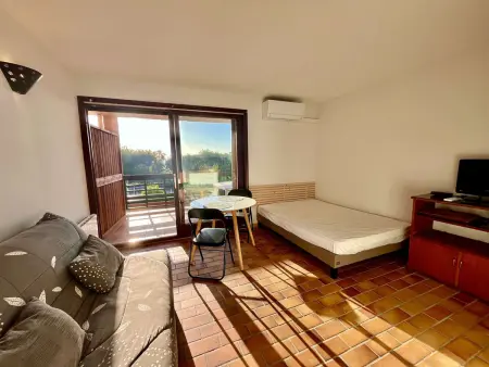 Studio climatisé avec piscine et parking à Saint-Aygulf - Photo 3