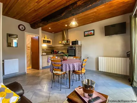 Charmante maison rénovée avec terrasse privée et jardin - Photo 3