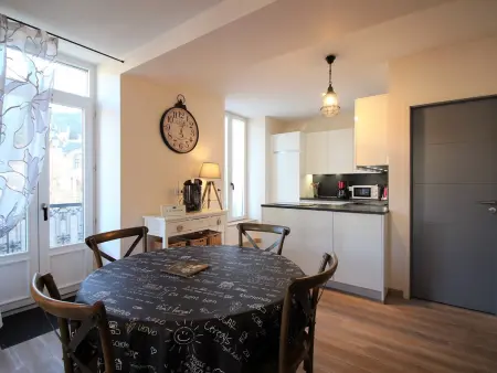 T3 à La Bourboule avec parking et WiFi - Idéal pour 4 personnes - Photo 4