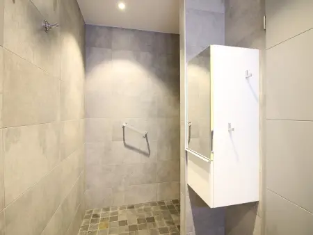 T3 à La Bourboule avec parking et WiFi - Idéal pour 4 personnes - Photo 8