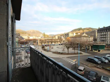 T3 à La Bourboule avec parking et WiFi - Idéal pour 4 personnes - Photo 10