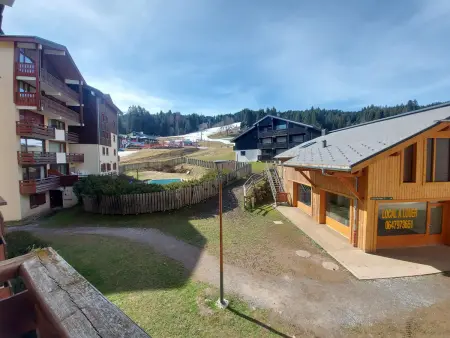 Appartement lumineux au pied des pistes avec accès direct Grand Massif - Photo 17