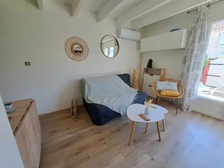 Charmante maison 2 pièces cabine 6 personnes, proche mer et étang, terrasse avec BBQ - Photo 4