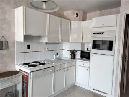 Studio Alcôve - Face au Chenal, 50m Plage/Port, 700m Centre-Ville, Capacité 3 pers., Confort Moderne - Photo 3
