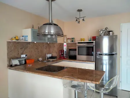 Duplex de Charme - Proche Plage, Port & Rues Piétonnes avec Parking Privé - Photo 2