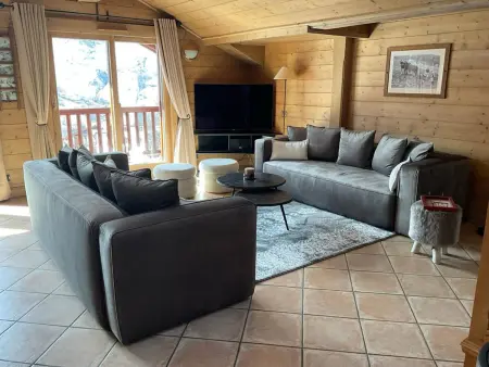 Spacieux chalet 8 pers avec piscine, spa et pied des pistes - 3 étoiles Atout France - Photo 2