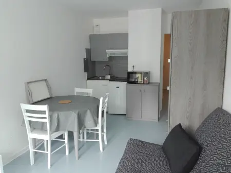 Studio rénové avec balcon à 100m de la plage et piscine - 4 personnes - Les Sables-d'Olonne - Photo 2