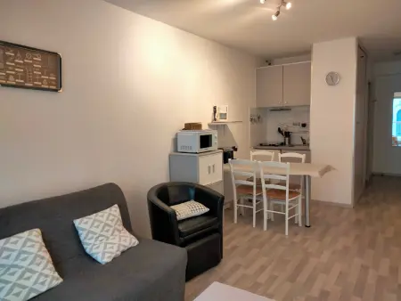 Studio Central à 100m Plage avec Balcon et Commodités, Les Sables-d'Olonne - Photo 2