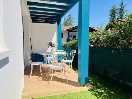 T1 bis confortable avec terrasse et parking à Cambo-les-Bains - Photo 14