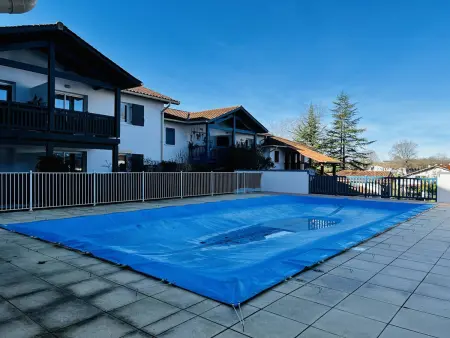 T1 bis confortable avec terrasse et parking à Cambo-les-Bains - Photo 16