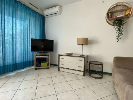 Studio climatisé avec terrasse, piscine & parking, proche plage et port - Le Grau-du-Roi - Photo 6