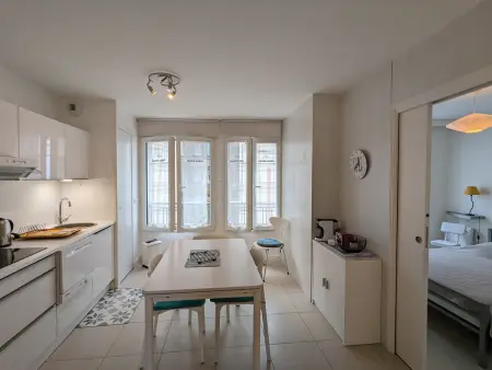 Arcachon centre, T2 de 47m², 200m plage, loggia, parking, idéal couple - Photo 7