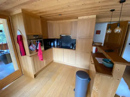 Appartement 3 chambres avec terrasse, balcon, terrain de boule, parking, wifi - Photo 3