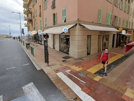 Charmant Studio avec Mezzanine, Climatisé, au Cœur de Menton, Proche Plages et Commerces - Photo 11