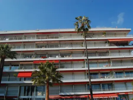 Studio rénové face mer avec terrasse à Menton, proche centre-ville et plages - Photo 14