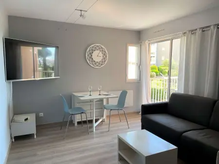 Studio cosy, 2 pers, proche port, plages et centre, Cap d'Agde - Photo 2