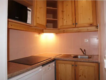 Charmant T2, Accès Piscine, Sauna, Ski-In/Out, Balcon Ouest, 6 Pers - Les Orres 1800 - Photo 3