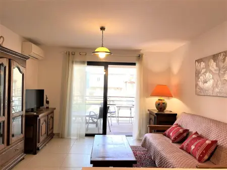 Bel appartement T2 en centre-ville proche plages - Photo 2