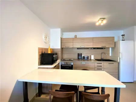 Bel appartement T2 en centre-ville proche plages - Photo 3