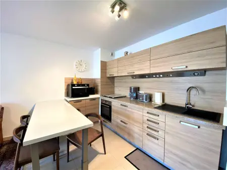 Bel appartement T2 en centre-ville proche plages - Photo 4