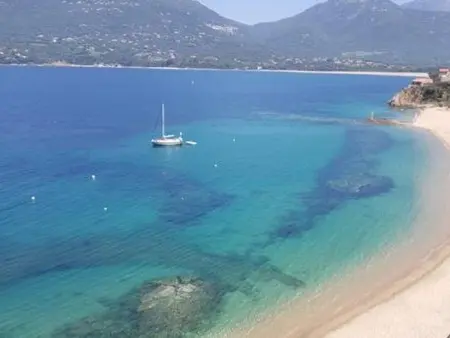 Bel appartement T2 en centre-ville proche plages - Photo 13