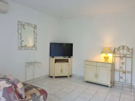 Appartement familial 3 pièces, piscine, terrasse et parking privé - Cap d'Agde - Photo 2