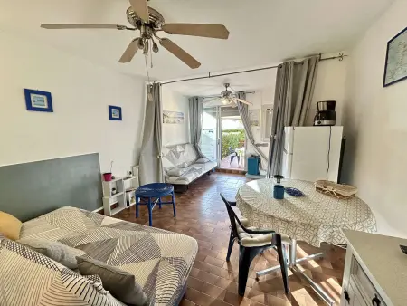 Studio RDC avec Piscine, à 600m de la Plage et à Deux Pas du Port - Cap d'Agde - Photo 4