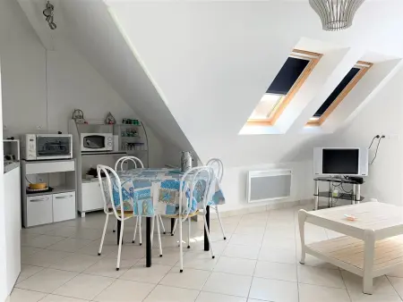 Appartement Mansardé avec Garage au Centre de Perros-Guirec - Photo 2