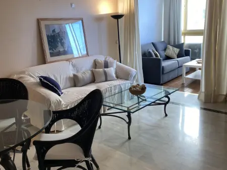 Magnifique appartement en première ligne de plage à Marbella avec piscine et parking privé - Photo 2