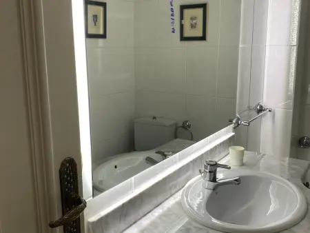 Magnifique appartement en première ligne de plage à Marbella avec piscine et parking privé - Photo 13