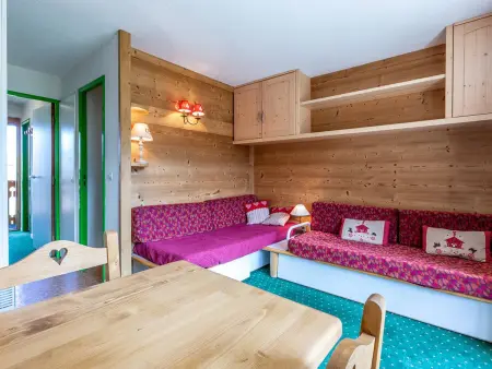 Appartement confortable, pieds des pistes, balcon, casier à skis - Photo 2