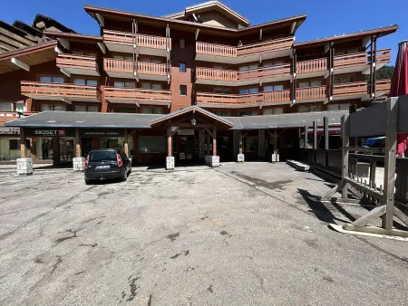 Appartement confortable, pieds des pistes, balcon, casier à skis - Photo 14