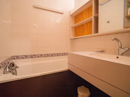 Appartement cosy avec balcon - 50m des pistes - Hameau Crève-Cœur (5 pers) - Photo 8