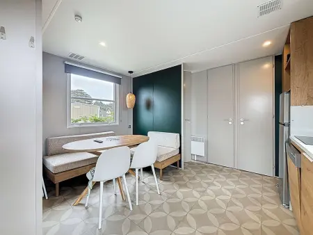 Mobil-home de Grand Confort à 200m de la plage avec piscine chauffée, 2 chambres, parking, wifi inclus - Photo 1