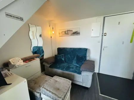 Appartement rénové 2 pièces + mezzanine, piscine, parking, proche plage - Photo 4