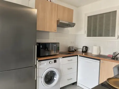 Appartement 3 étoiles avec climatisation et parking proche plage - Photo 1